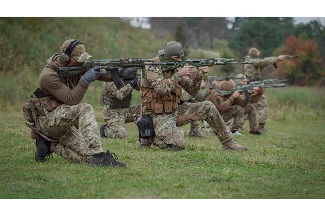 Ukraine holt mit Amnestie über 29.000 Fahnenflüchtige zurück Die ukrainische Armee kann nur noch wenige Männer freiwillig für den Krieg mit Russland gewinnen. (Archivbild)