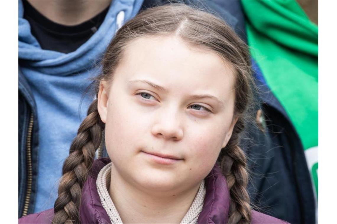 Die Umweltaktivistin Greta Thunberg nimmt zusammen mit Schülern an der Klimademonstration „Fridays for Future“ teil. Foto: Michael Kappeler/dpa/Archiv