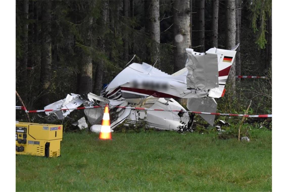 Ein Toter nach Absturz von Kleinflugzeug im Ostallgäu