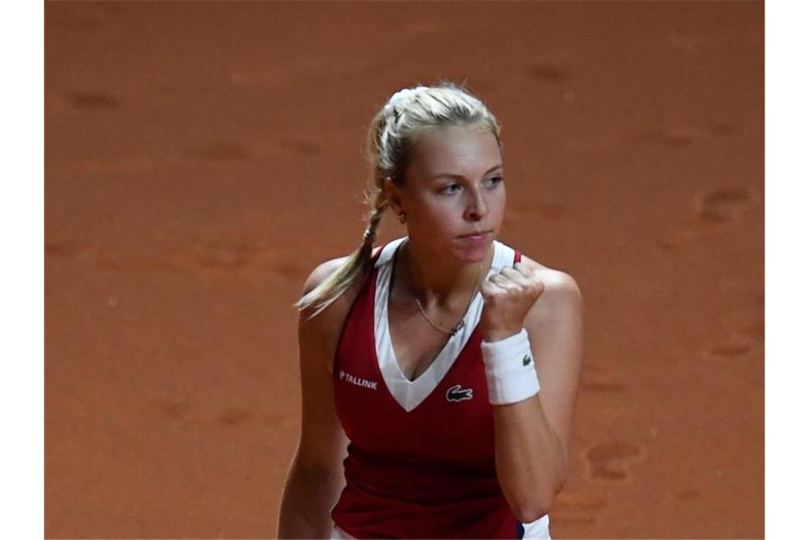 Die ungesetzte Estin Anett Kontaveit gewinnt in zwei Sätzen. Foto: Thomas Kienzle/AFP-Pool/dpa