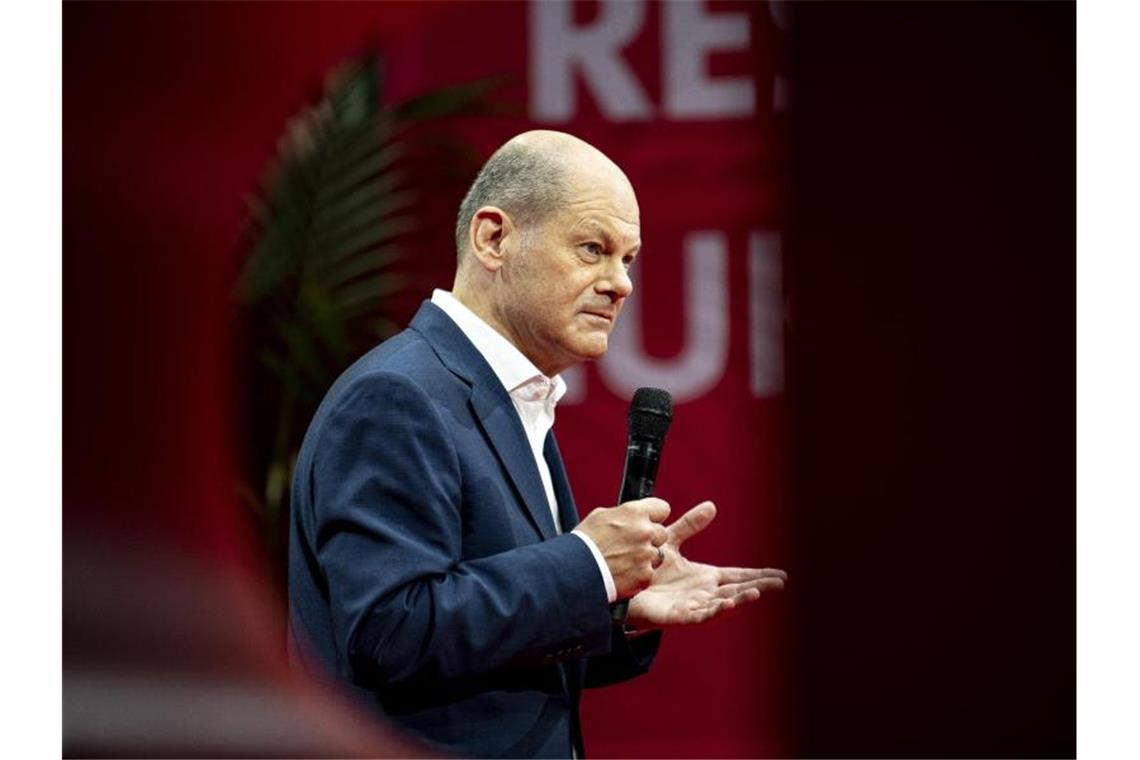 Die Union sieht die politische Verantwortung für den Skandal bei Bundesfinanzminister Olaf Scholz. Foto: Fabian Sommer/dpa