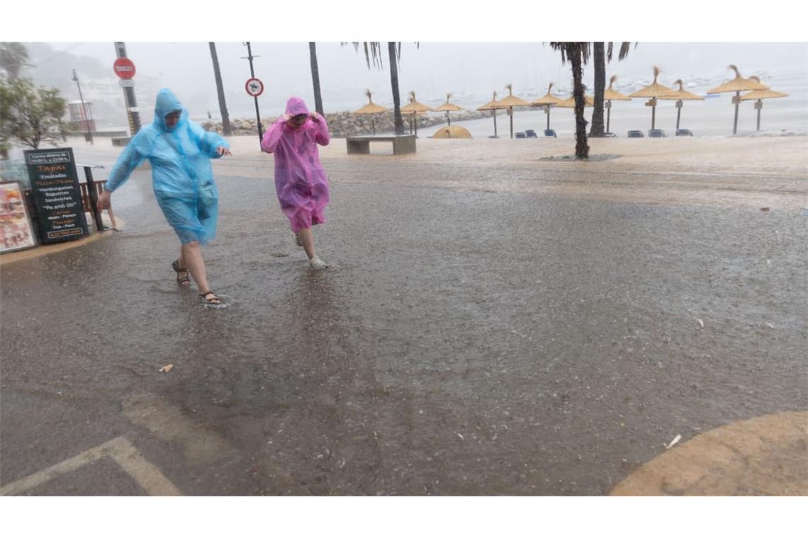 Die Unwetter, die Mallorca heimgesucht haben, ziehen jetzt in Richtung Italien.