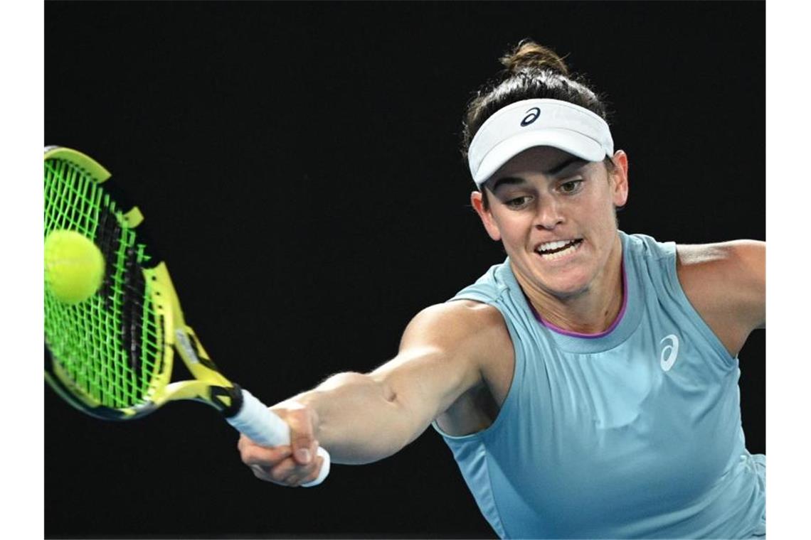 Die US-Amerikanerin Jennifer Brady war weitgehend chancenlos. Foto: Dean Lewins/AAP/dpa