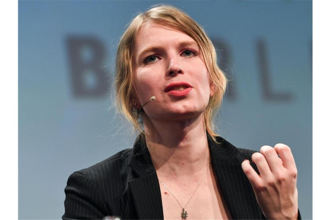 Die US-amerikanische Whistleblowerin Chelsea Manning nimmt 2018 an der Internetkonferenz re:publica teil. Foto: Jens Kalaene/dpa