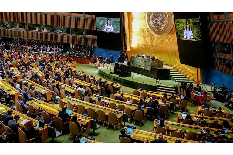 Die USA beschränken den Zugang zu Großhandelsmärkten und Luxusgütern für die iranische Delegation während deren Besuch bei der UN-Generalversammlung in New York.