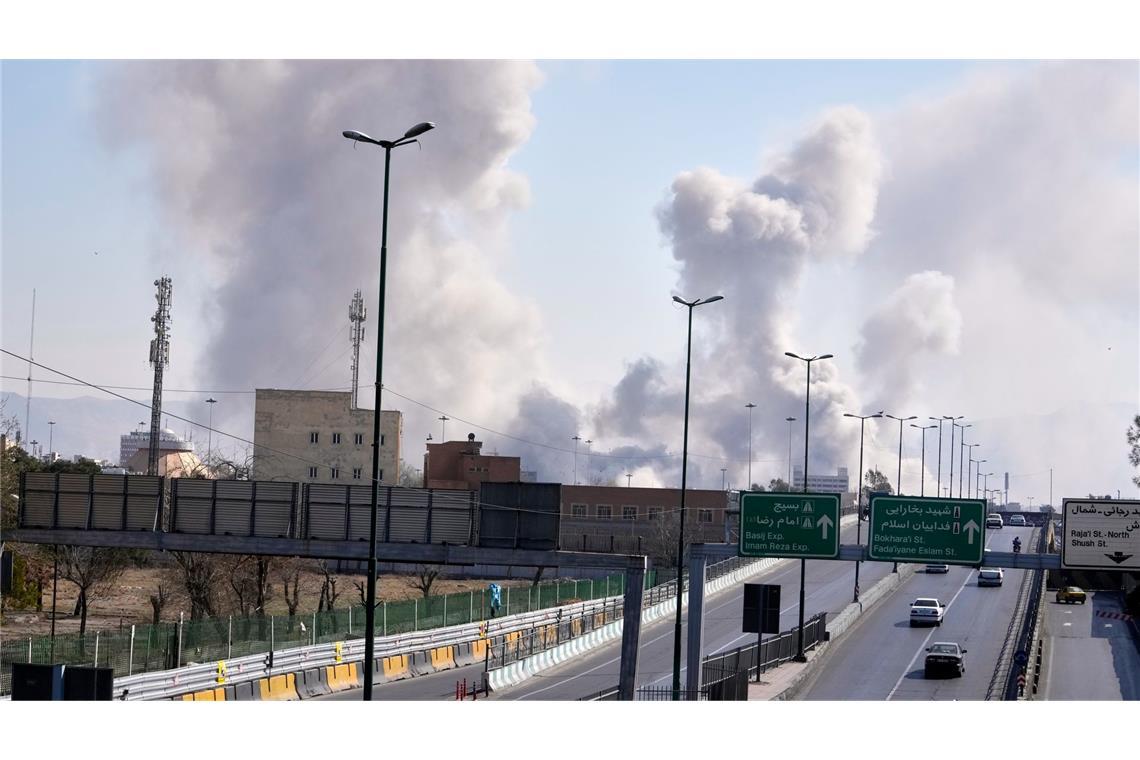 Die USA und Israel setzen ihre Angriffe fort.