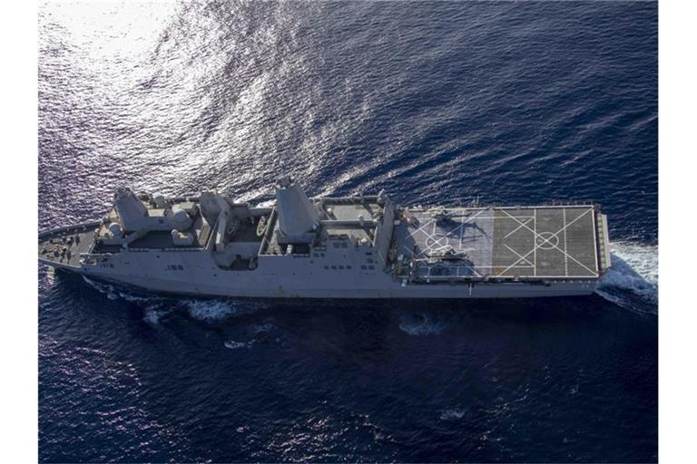 Die „USS Arlington“ im Atlantik. Foto: Megan Anuci/US Navy
