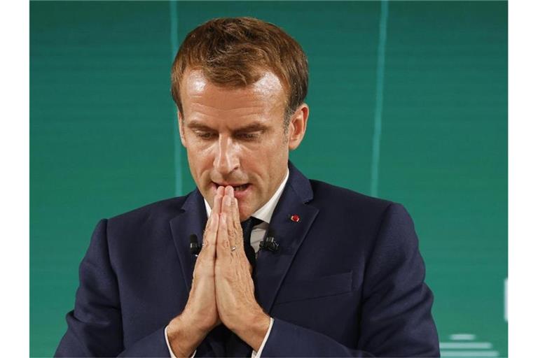 „Die Verbrechen, die in dieser Nacht (...) begangen wurden, sind für die Republik unverzeihlich“: Emmanuel Macron. Foto: Ludovic Marin/AFP/AP/dpa