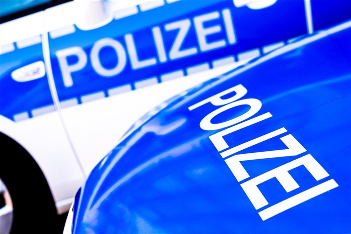 Die Verfolgungsjagd mit der Polizei endete für einen 23-Jährigen auf der Wache. Foto: Fotolia