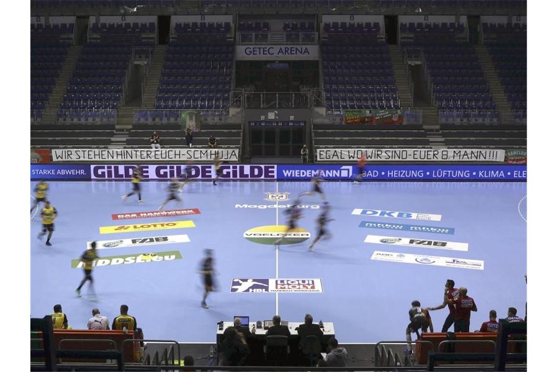 Handball-Bundesliga ließ über Saison-Unterbrechung abstimmen Die verschärfte Corona-Situation wirkt sich auch auf die Handball-Bundesliga aus. Foto: Ronny Hartmann/dpa-Zentralbild/dpa