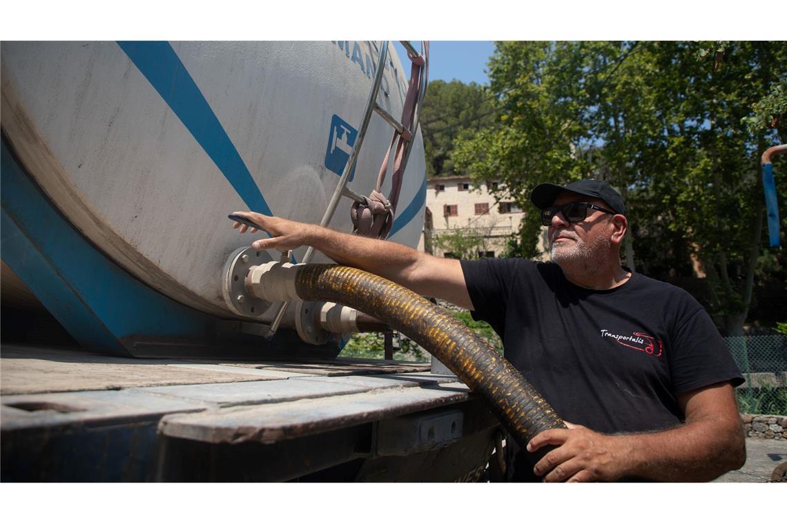 Dürrealarm im Landesinneren Mallorcas Die Versorgung kann oft nur per Tanklastwagen gesichert werden. (Archivbild)