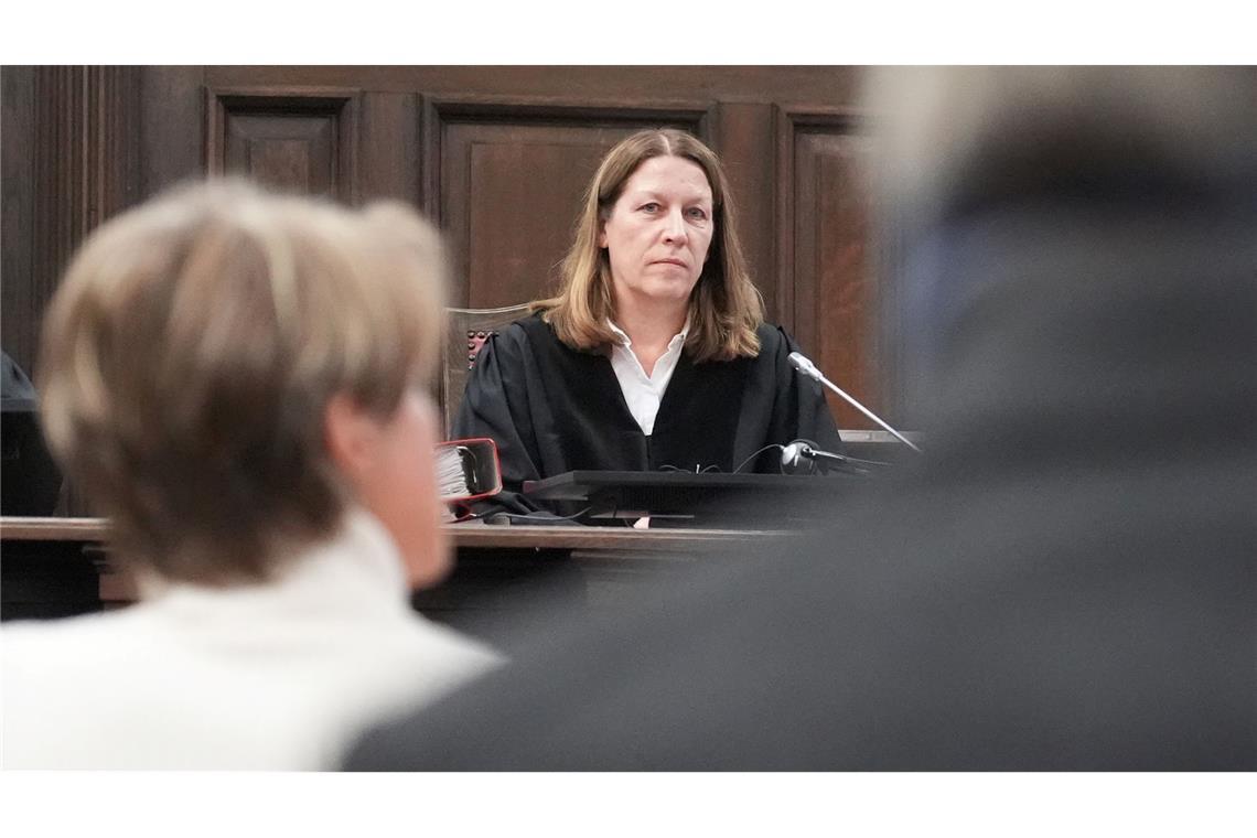 Die Vorsitzende Richterin Isabel Hildebrandt hatte den Block-Prozess auf Drängen der Verteidigung für drei Wochen unterbrochen. (Archivbild)