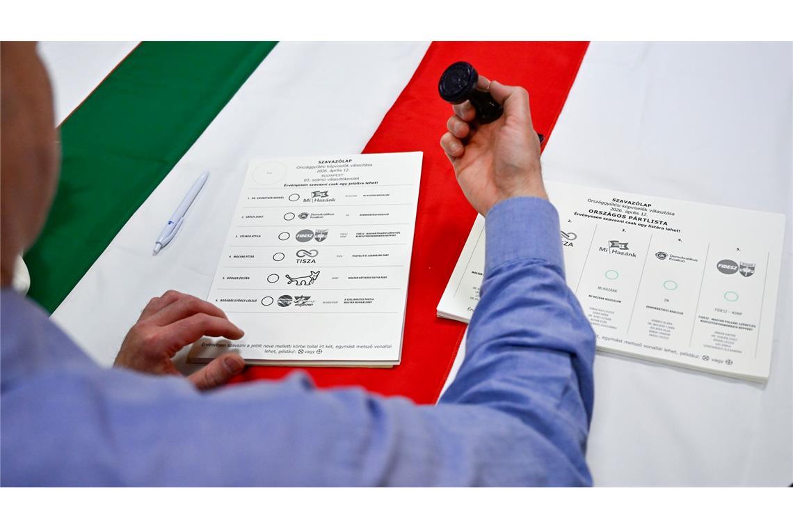 Ungarn stimmen über neues Parlament ab