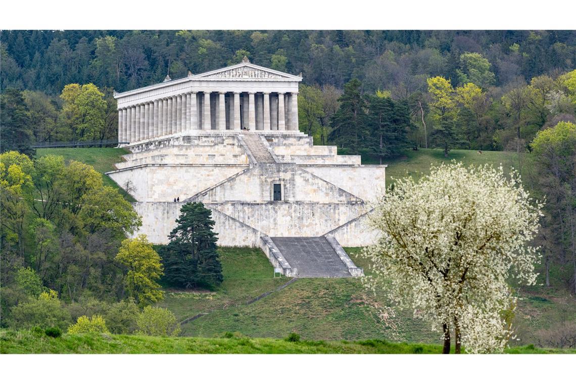 Warum die Walhalla für Verliebte gefährlich ist Die Walhalla in der Nähe von Regensburg steht unter Denkmalschutz.