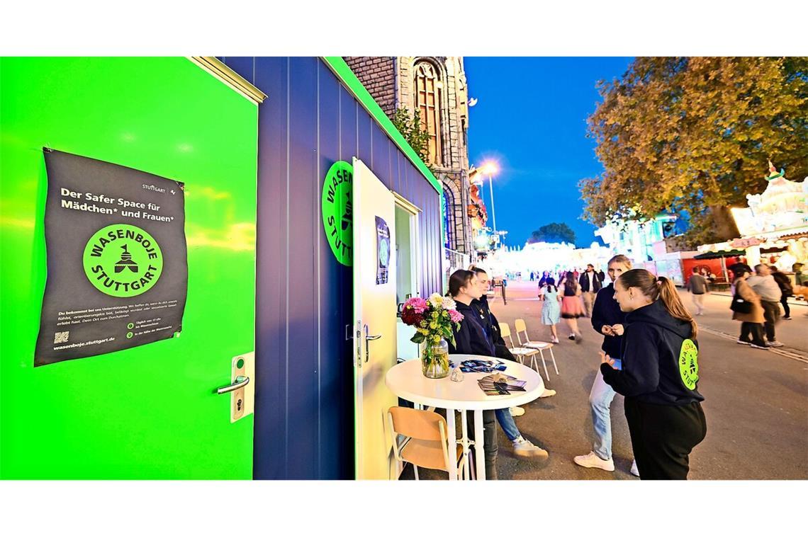 Die Wasenboje dient als ein sicherer Ort für Frauen während des Volks- und Frühlingsfestes.