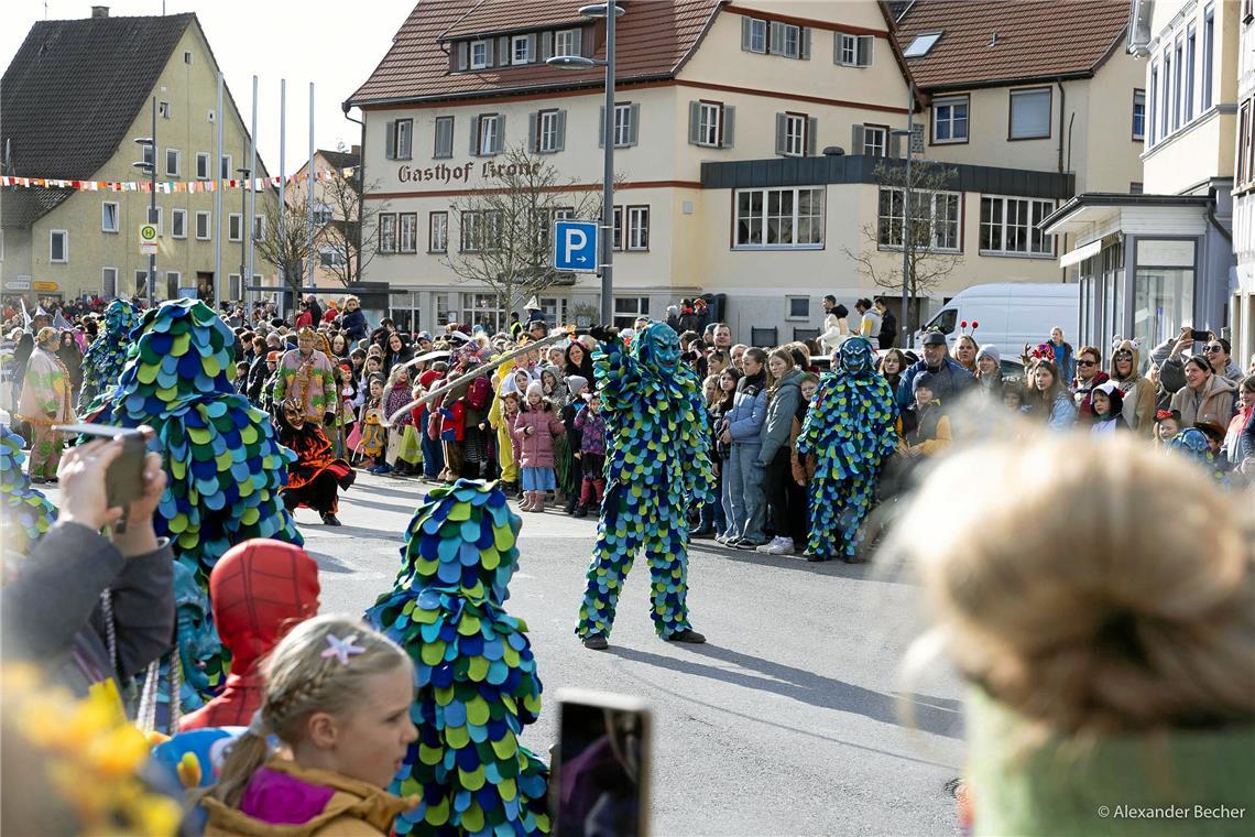 Die Wasserfratzen der Murreder Henderwäldner lassen auch die Karbatsche knallen....