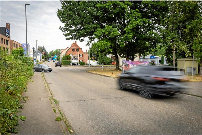 Die Welzheimer Straße gehört zu den meistbefahrenen Straßen in Weissach im Tal. Archivfoto: Alexander Becher