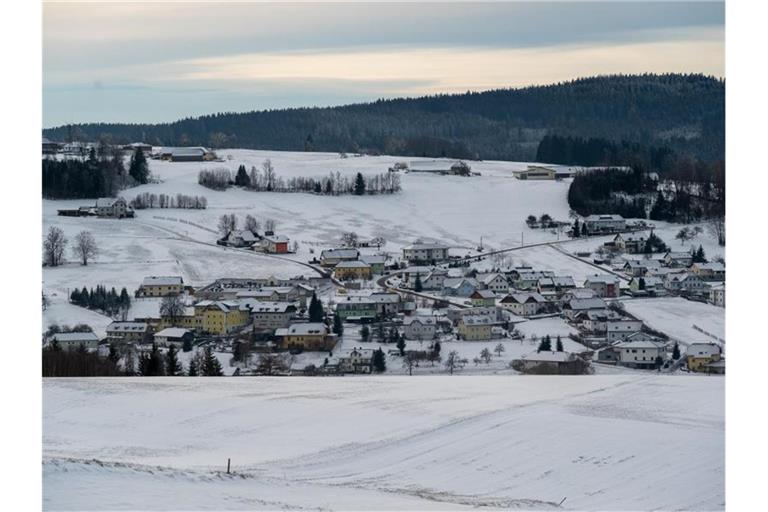 Die Wiederbelebungsversuche des Notarztes scheiterten. Foto: Kerschbaummayr/Fotokerschi.At /dpa