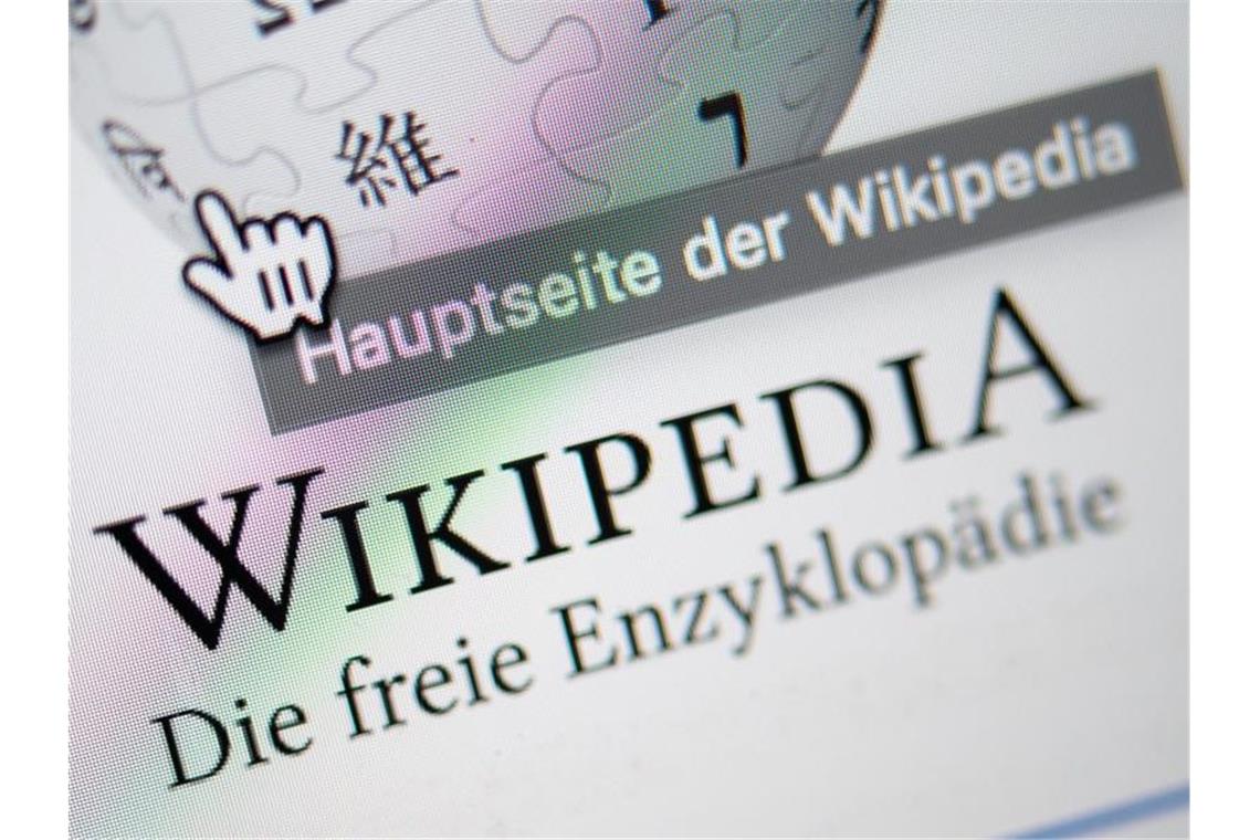 Die Wikipedia-Gemeinde trifft sich in Erfurt Die Wikipedia-Gemeinde diskutiert ein Wochenende lang in Erfurt. Foto: Sebastian Gollnow/dpa