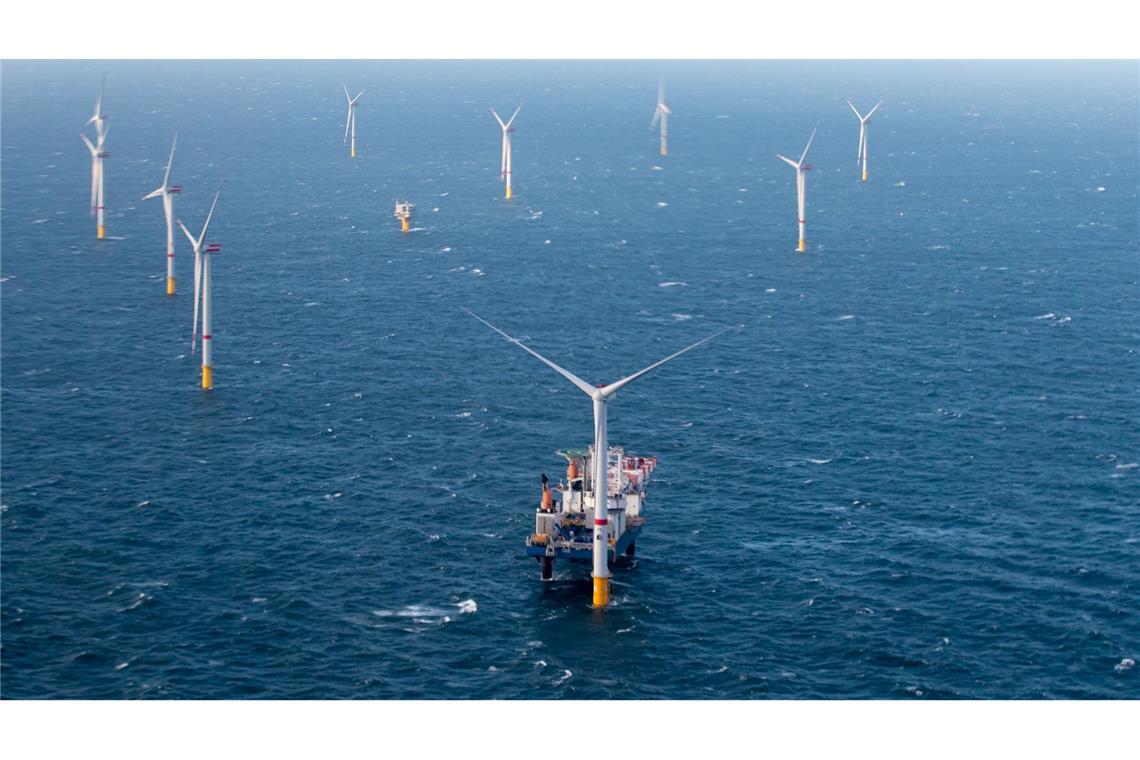 Die Windräder in der Nord- und Ostsee weisen inzwischen eine Leistung von 10,2 Gigawatt auf. (Archivbild)