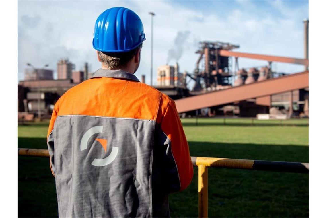 Corona-Krise frisst tiefes Loch in deutsche Wirtschaft Die Wirtschaft wird in fast allen Bereichen von der Corona-Krise schwer getroffen. Foto: Hauke-Christian Dittrich/dpa/Symbolbild