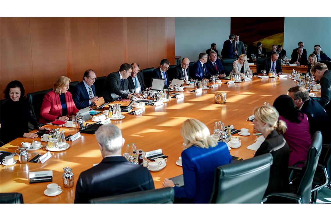 Die wöchentliche Kabinettsitzung stand diesmal unter der Überschrift "Entlastungskabinett"