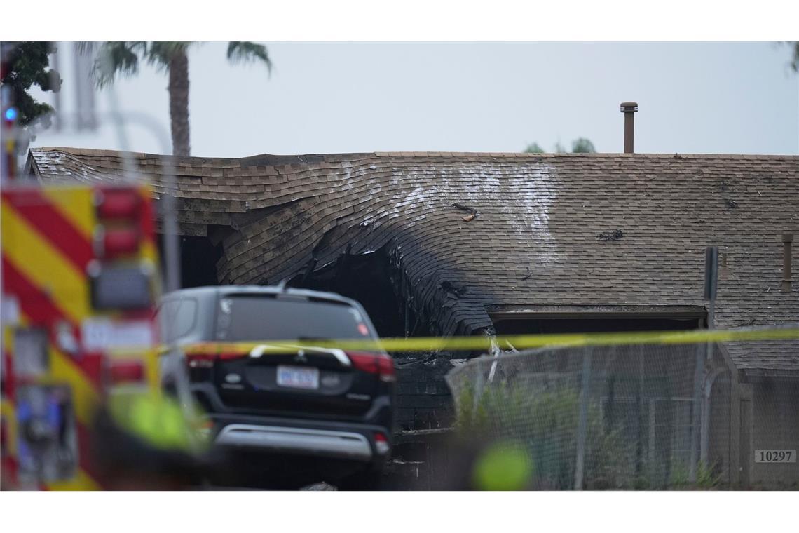 Tote bei Absturz von Cessna in Wohngebiet in San Diego Die Wohngegend in San Diego