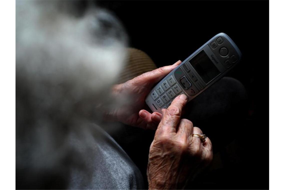 Zahl der Beschwerden über nervende Werbeanrufe ist gesunken Die Zahl der Beschwerden über Werbeanrufe und Telefonabzocke ist in diesem Jahr - bisher - gesunken. Foto: Karl-Josef Hildenbrand/dpa