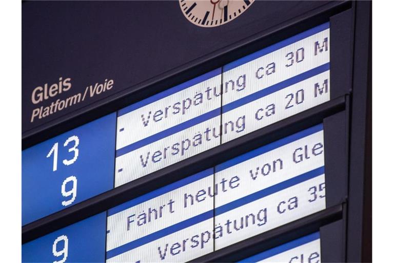 Die Zahl der plötzlichen Zugausfälle soll reduziert werden. Foto: Fabian Sommer/Archivbild