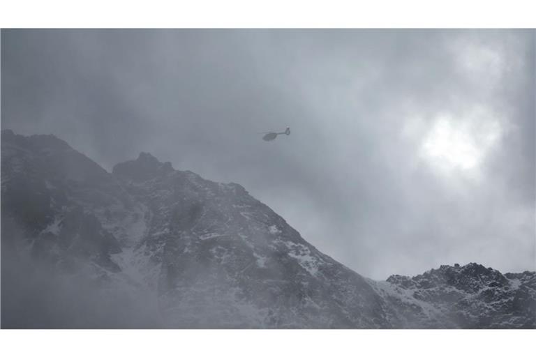 Die Zahl der Verschütteten war zunächst nicht klar (Symbolbild).