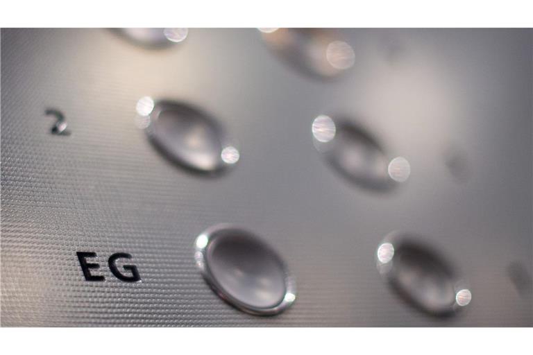 Die Zahl der vom Tüv festgestellten Mängel an Aufzügen ist im vergangenen Jahr gestiegen. (Archivbild)