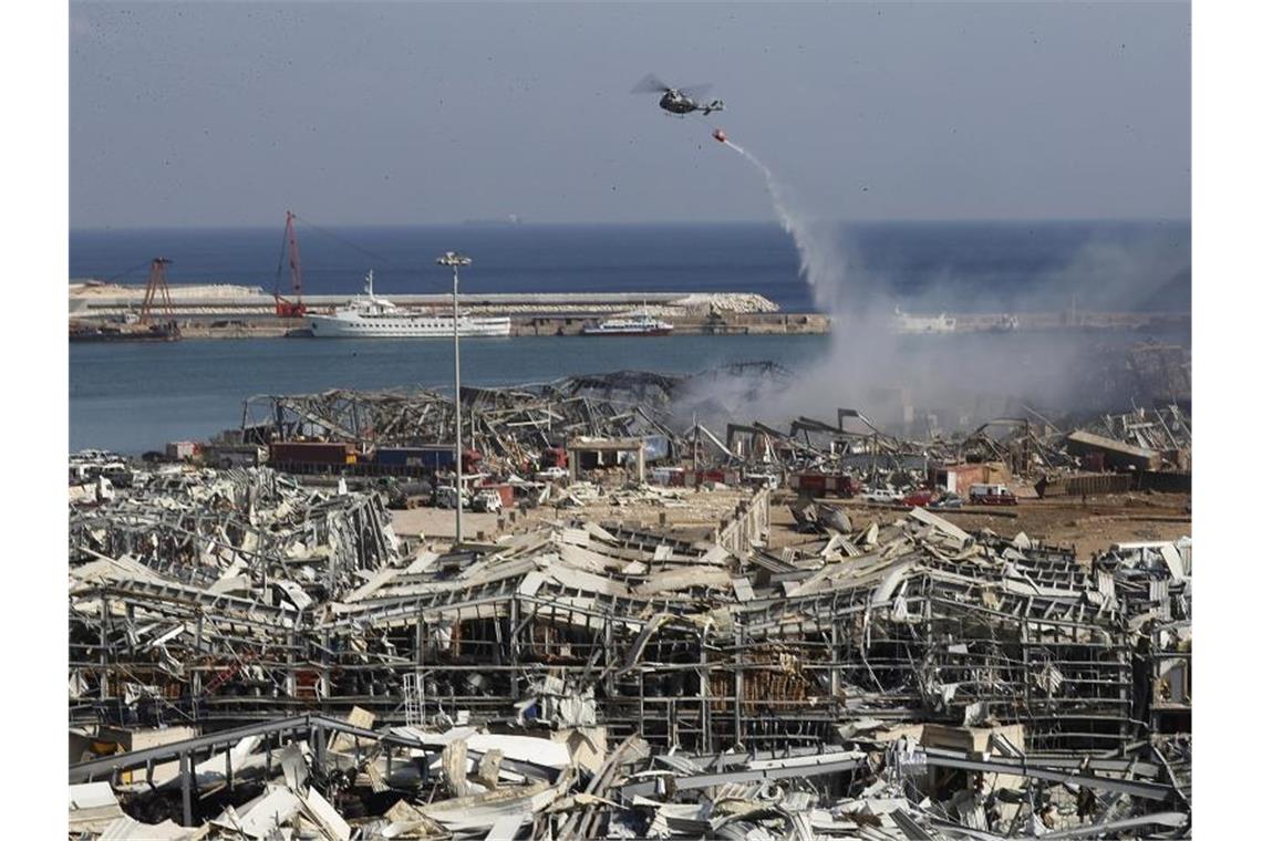 Die zerstörte Hafenfront in Beirut. Foto: -/AP/dpa