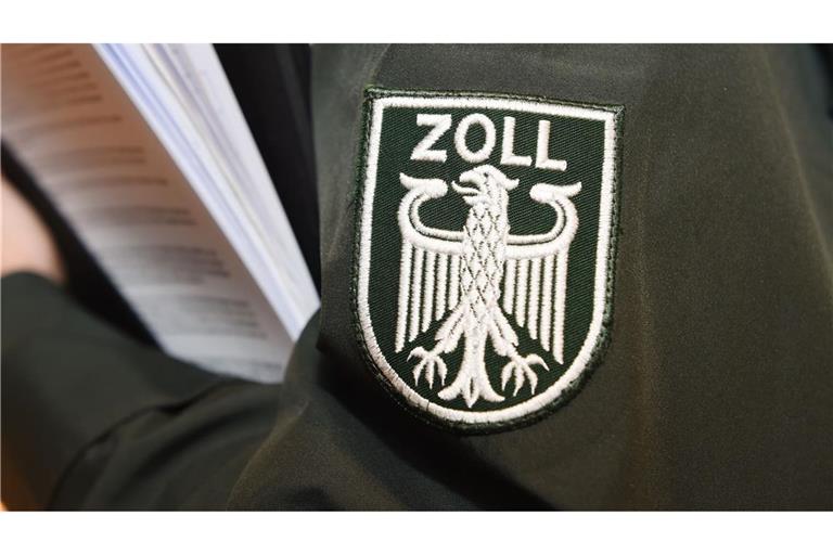 Die Zollbeamten fanden die Drogen bereits Ende März (Symbolbild).