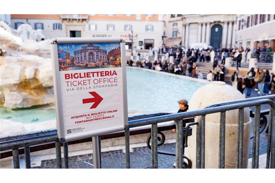 Die Zwei-Euro-Tickets kann man schon im Voraus online erwerben. Eine eigene Webseite auf Englisch und Italienisch ist dafür bereits seit einigen Tagen online.