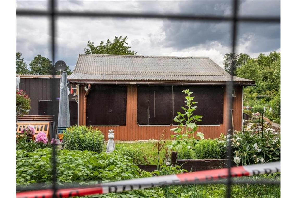 Diese Laube in einer Kleingartenkolonie am Stadtrand von Münsterist einer der Tatorte im Missbrauchskomplex. Foto: Marcel Kusch/dpa