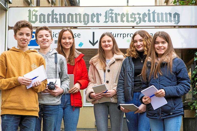 Diese Nachwuchsjournalisten arbeiten an zwei Tagen mit uns an der Zeitung.Foto: A. Becher