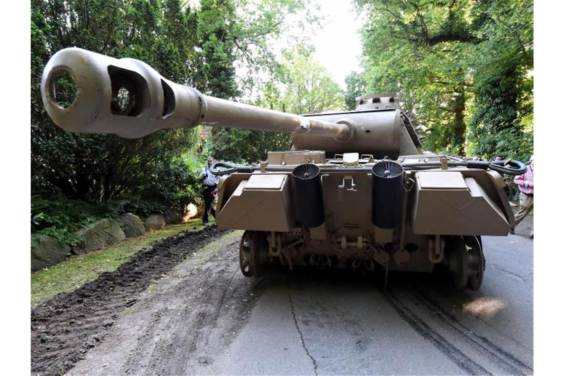 Dieser Panzerkampfwagen von Typ „Panther“ wurde 2015 sichergestellt. Foto: Carsten Rehder/dpa