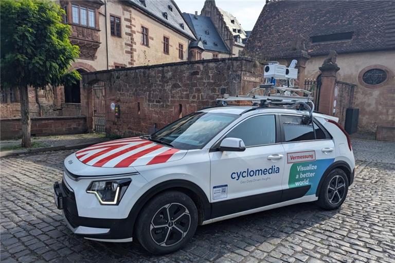 Dieses Fahrzeug der Cyclomedia Deutschland GmbH befährt aktuell den Rems-Murr-Kreis. Foto: Syna
