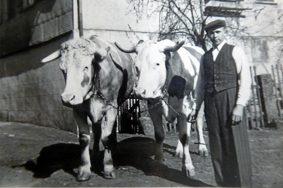 Schicksal eines Fremdarbeiters Dieses Foto fand sich in den Unterlagen der Familie Gacek in Nowy Targ. Es zeigt den Jungbauern Karl Weller vom Nachbarhof in Mannenweiler, mit dem Franciszek Gacek wohl ein gutes Verhältnis verband.