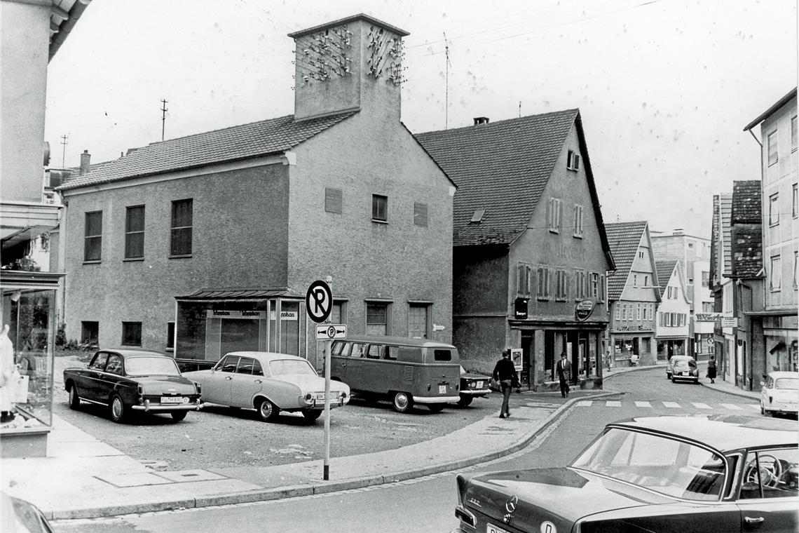 Neue Ausstellung von Peter Wolf: „Rätselhaftes Backnang“ Dieses Gebäude war im Volksmund als „Elektrokirchle“ bekannt. Wo genau es stand, erfährt man in der Ausstellung. Repros: Peter Wolf