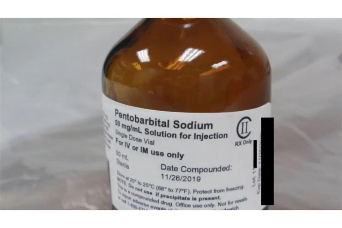 Dieses vom US-Justizministerium zur Verfügung gestellte Foto zeigt eine Ampulle mit Pentobarbital. Das stark wirkende Barbiturat (Schlafmittel) wird häufig bei Hinrichtungen verwendet (Archivbild).
