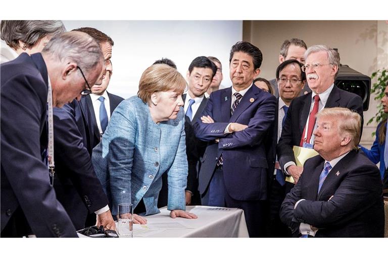 Dieses von der Bundesregierung verbreitete Bild des Fotografen Jesco Denzel wurde damals in sozialen Netzwerken viel kommentiert. (Archivbild)