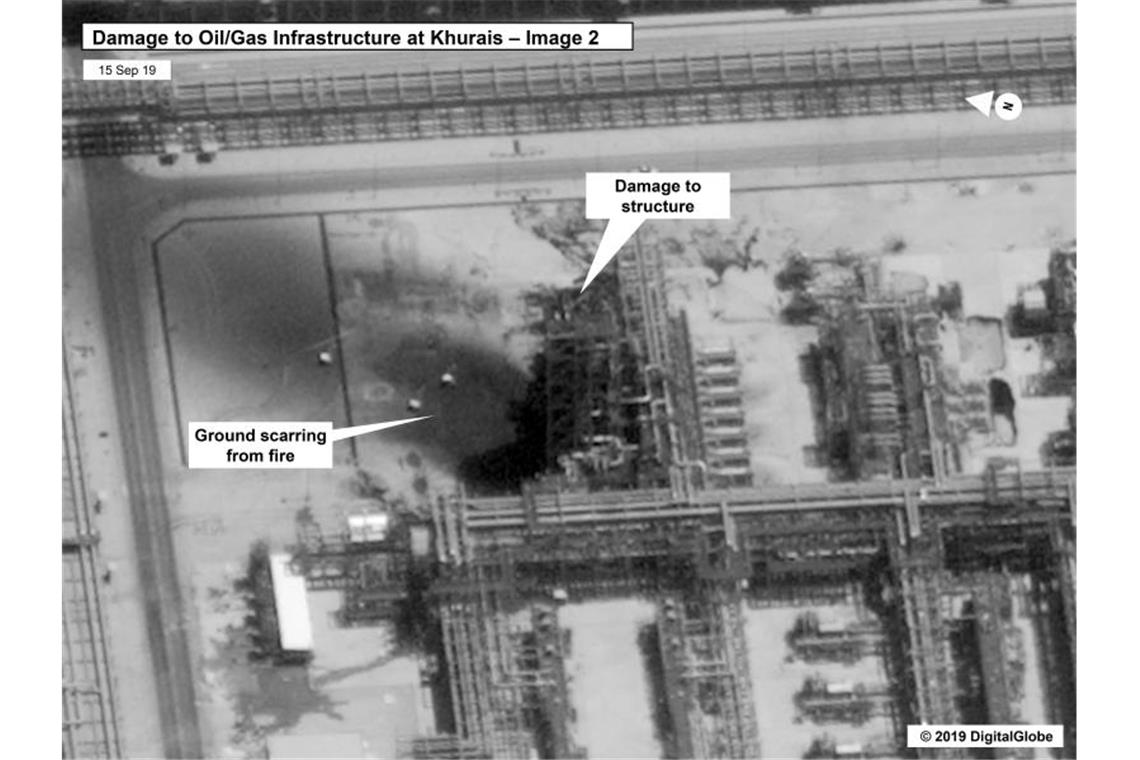 Ölpreise geben nach Schockanstieg etwas nach Dieses von der US-Regierung und DigitalGlobe zur Verfügung gestellte Foto zeigt zeigt Schäden an der Infrastruktur der Ölraffinerie. Foto: U.S. Government/DigitalGlobe/AP
