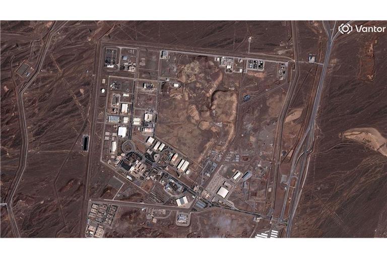 Dieses von Vantor zur Verfügung gestellte Satellitenbild zeigt die Schäden an der iranischen Urananreicherungsanlage in Natans (Archivfoto).