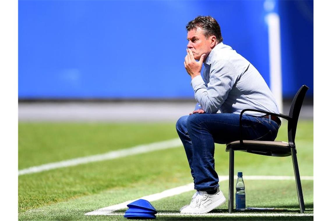 Anzeichen für Hecking-Aus beim HSV mehren sich Dieter Hecking muss beim Hamburger SV wohl gehen. Foto: Stuart Franklin/Getty Images Europe/Pool/dpa