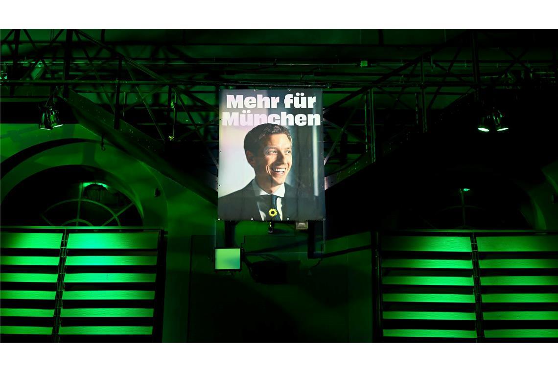 Dieter Reiter (l) konnte sich im Rennen um das Münchner Rathaus nicht gegen Dominik Krause durchsetzen. (Archivbild)