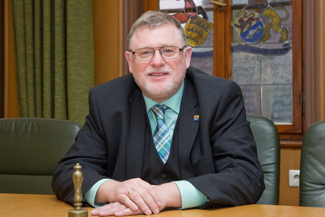Dieter Zahn vor der Bürgermeisterwahl 2016 und dem Beginn seiner vierten Amtszeit. Foto: Jörg Fiedler