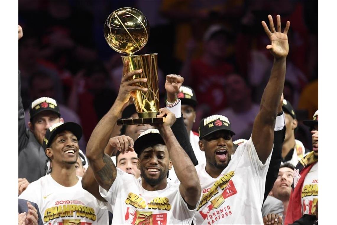 Historisch: Toronto Raptors holen NBA-Titel nach Kanada Die Toronto Raptors haben zum ersten Mal den NBA-Titel gewonnen. Foto: Frank Gunn/The Canadian Press