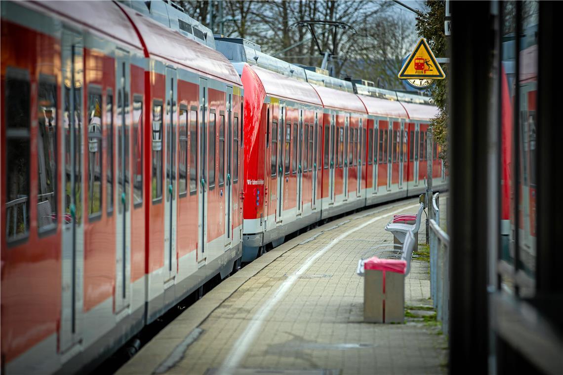 Digitaler und moderner soll der Maubacher Bahnhof 2027 werden. Foto: Alexander Becher