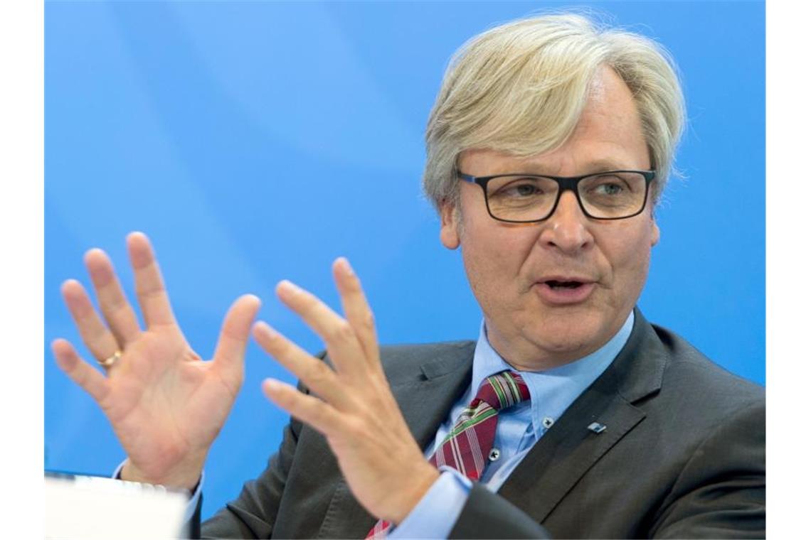Wirtschaft sieht Hürden für mehr Investitionen in Afrika DIHK-Hauptgeschäftsführer Martin Wansleben spricht in Berlin. Foto: Monika Skolimowska/dpa